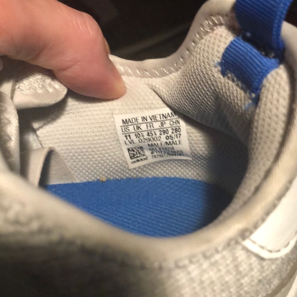 Adidas - Picture 3 of 3